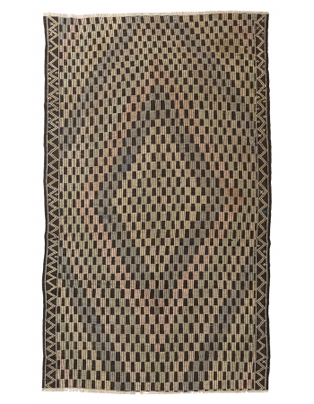 Embroidered Vintage Kilim Rug - 5`9″ x 8`7″