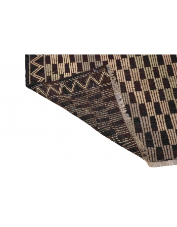 Embroidered Vintage Kilim Rug - 5`9″ x 8`7″