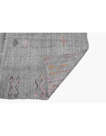 Vintage Gray Modern Kilim Rug - 6`5″ x 8`1″