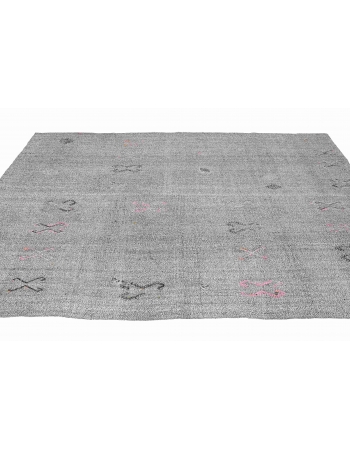 Vintage Gray Modern Kilim Rug - 6`5″ x 8`1″