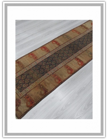 Antique Decorative Persian Serapi Rug